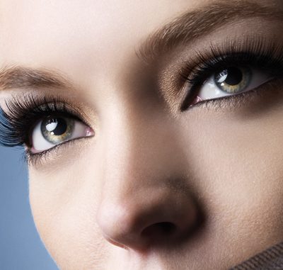 Delineado según tu forma de ojo. Logra la mirada que deseas.